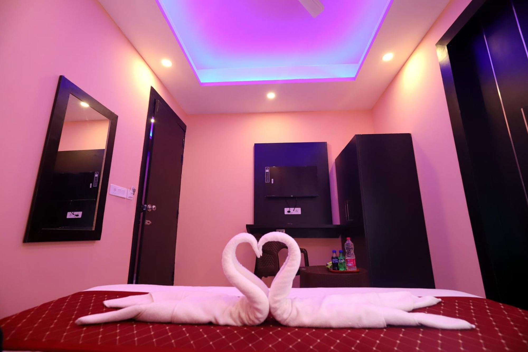Suites Admiral Delhi Airport New Delhi Exteriör bild