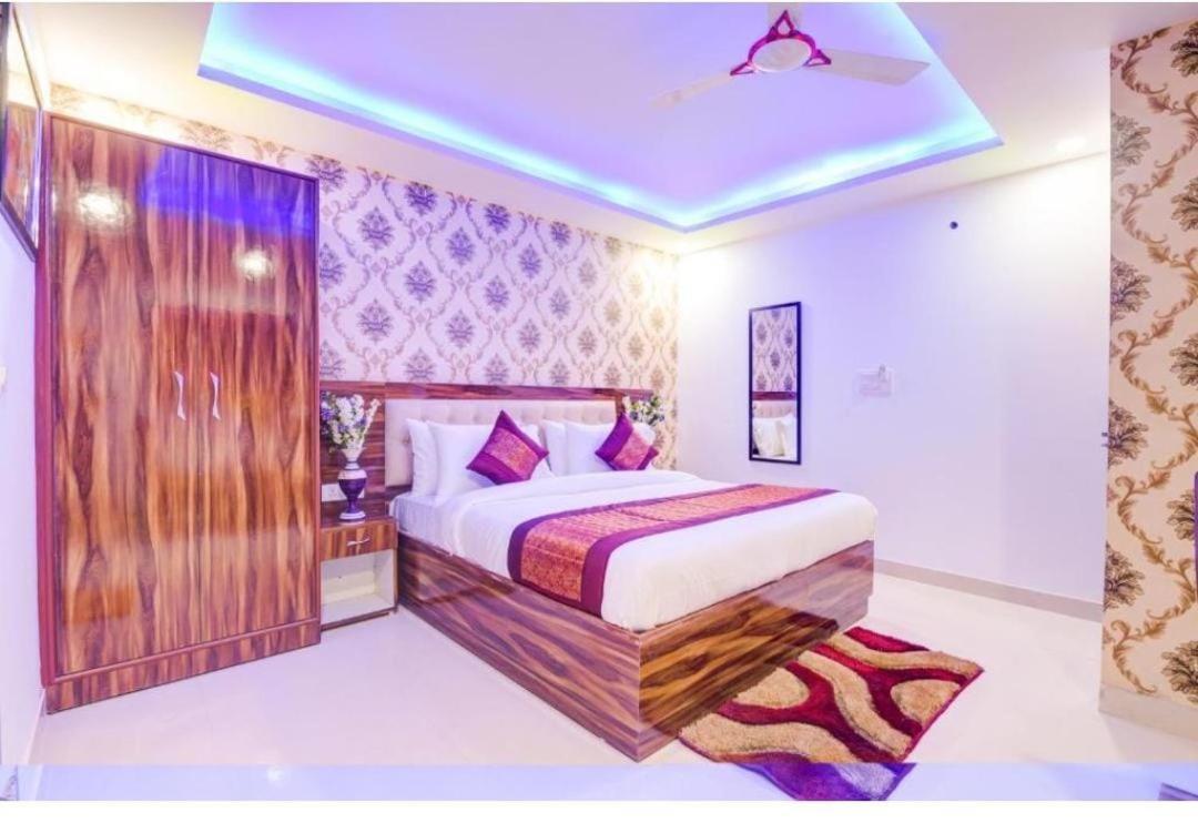 Suites Admiral Delhi Airport New Delhi Exteriör bild