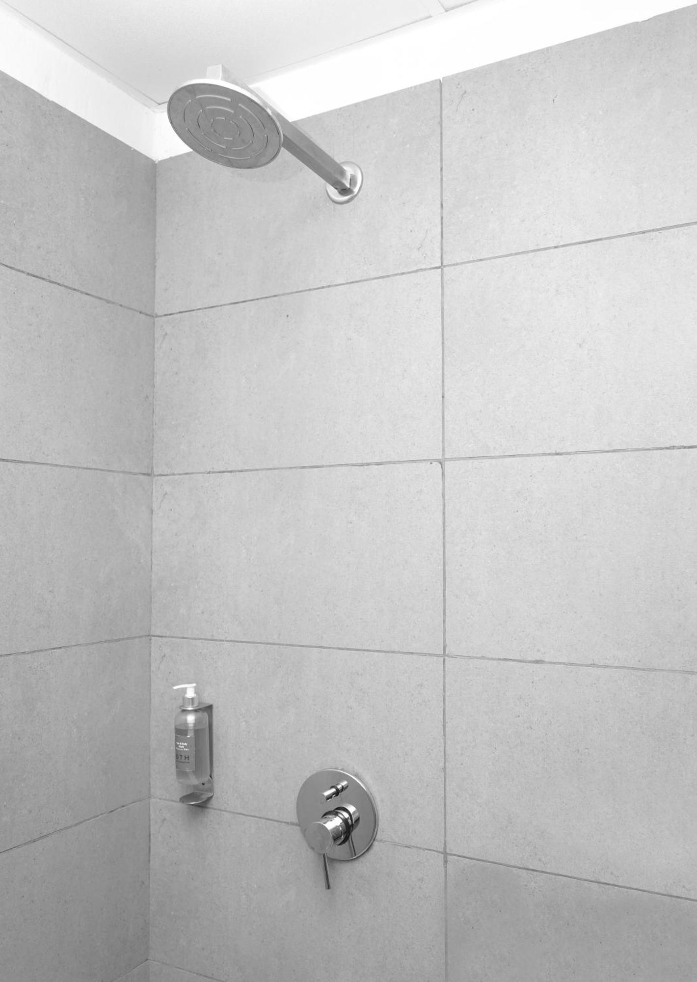 Suites Admiral Delhi Airport New Delhi Exteriör bild